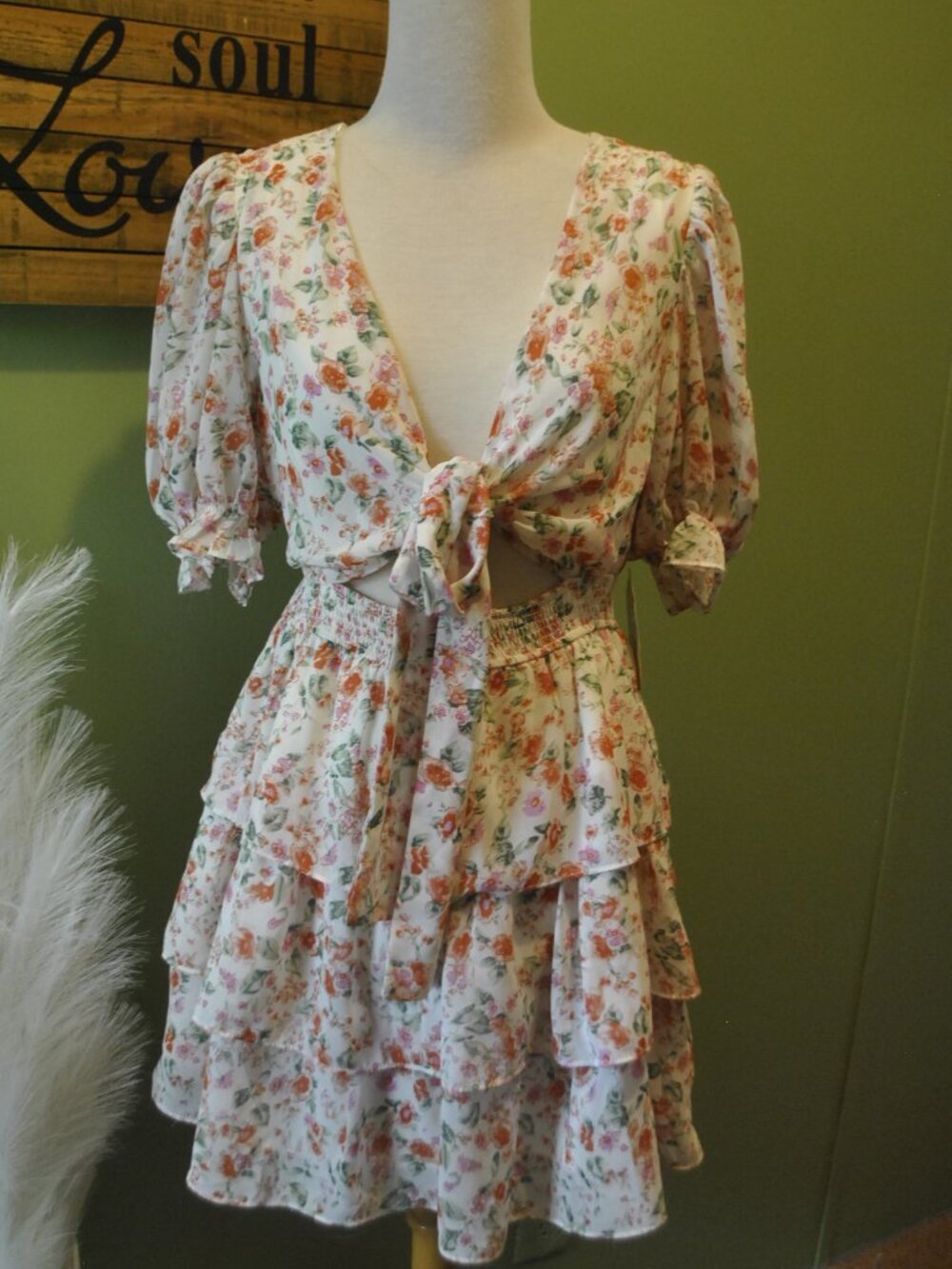 Altar’d State NWT Floral Tie Front Tiered Ruffle Mini Dress Small 0043 - Picture 4 of 9